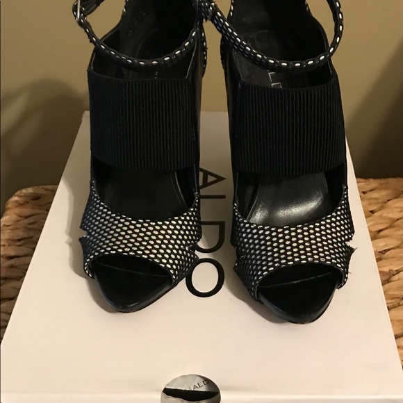 Aldo Leri wedges - Picture 3 of 3